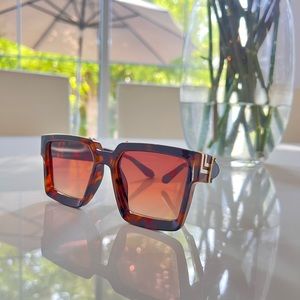 Hampton Sunnies